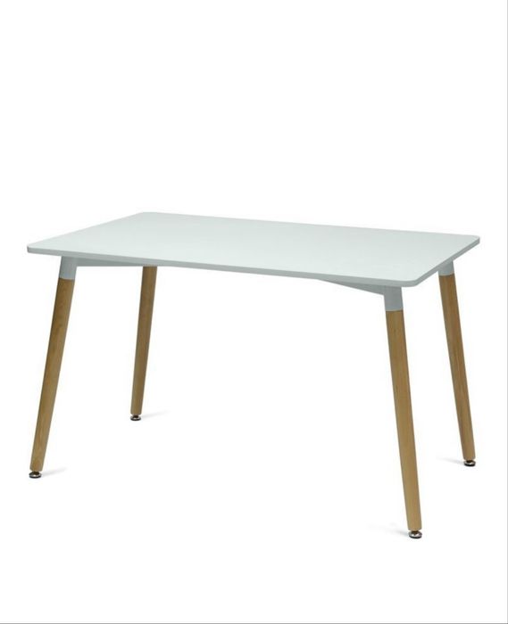 Стол со стулями прямоугольный