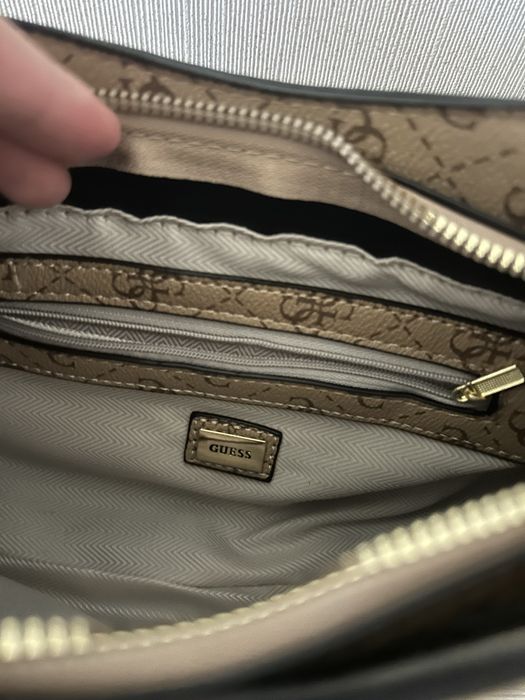 Женска Чанта Guess