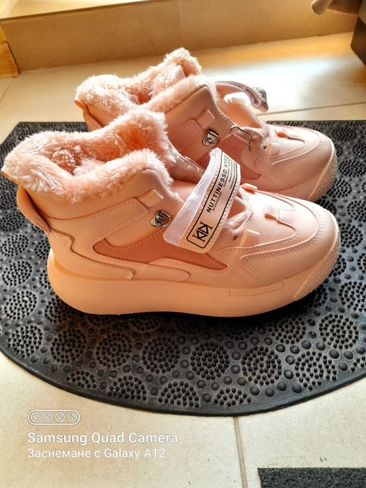 Обувки тип  бота