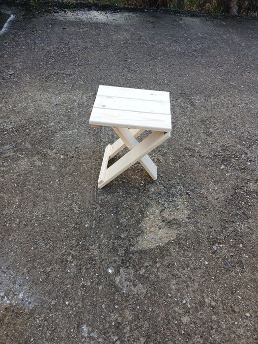 Стол-стълба и сгъваемо столче