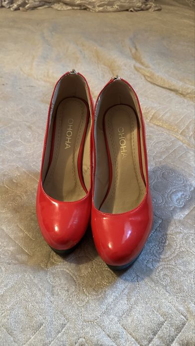 Продам туфли и сапоги