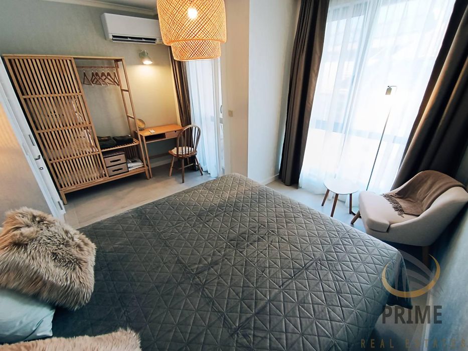 Дава се под наем Двустаен апартамент в Бургас, Център - 80 кв.м за 1000 € - Снимка #12