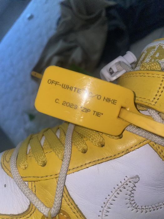 Off White x Nike Air Force 1 Mid "Varsity Maize"