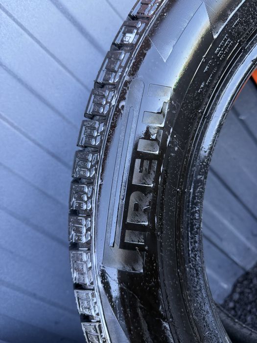 Шины Pirelli ice zero fr