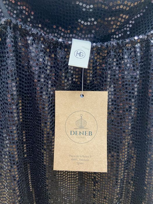 Черна къса рокля с пайети