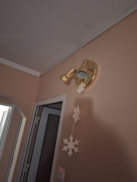 Vand candelabre in stare f buna