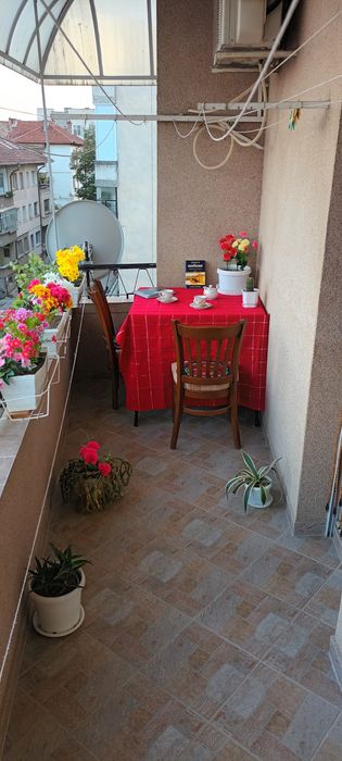 Продава се Четиристаен апартамент в Плевен, Идеален център - 120 кв.м за 1084 €/кв.м - Снимка #10