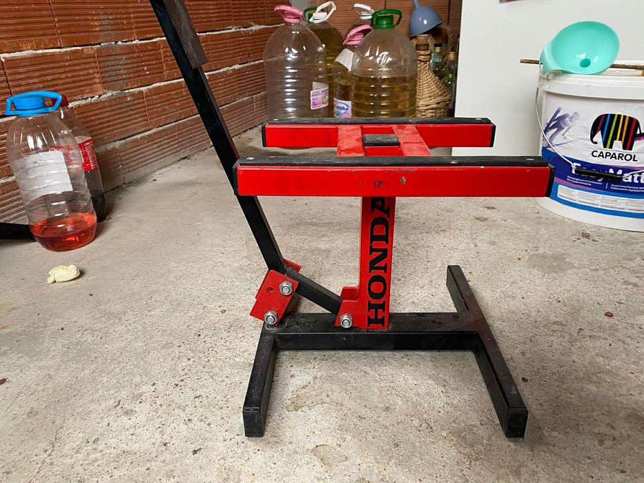 Стойка за кросов мотор