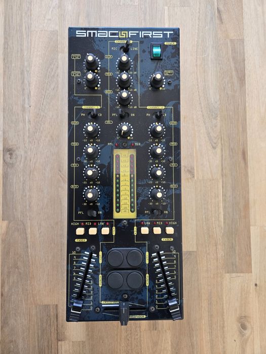 Mixer 2 canale Ecler Smac First