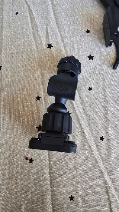 Чисто нова стойка за телефон SHAD SG00H (За мотор / кормило)