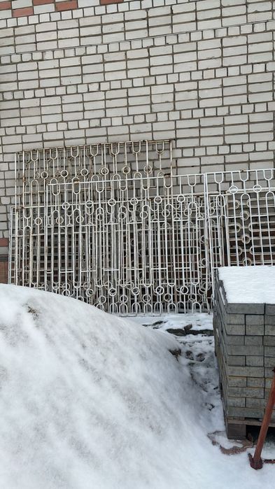 Продам металлические решётки. Б/у.