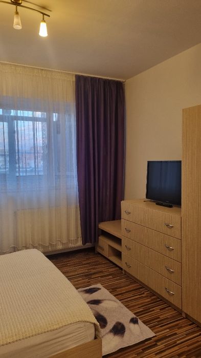Proprietar. Garsonieră- studio spre închiriere.