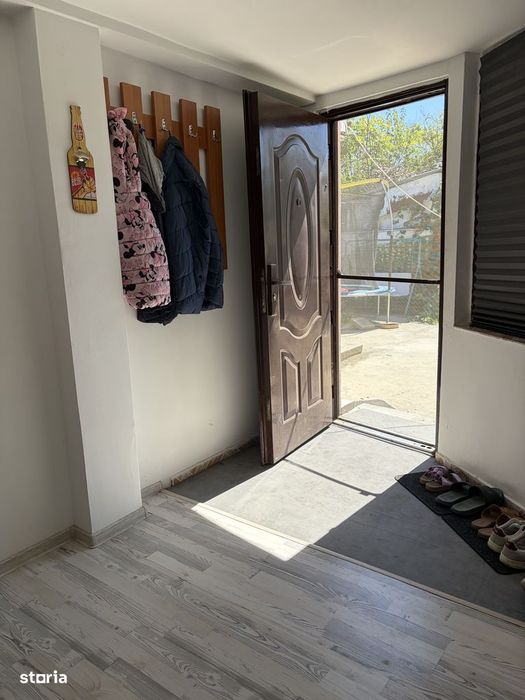 Casa impecabila, 1100mp, Sat Izvoru,(Gr)/Zona cu balti de pescuit