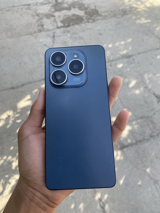 Продам TECNO SPARK 20Pro