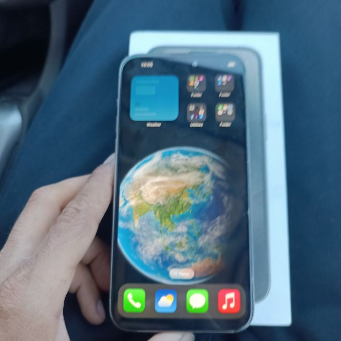 Ayfon 15 pro max sotiladi xolati yangi karopka dakument bor dubay