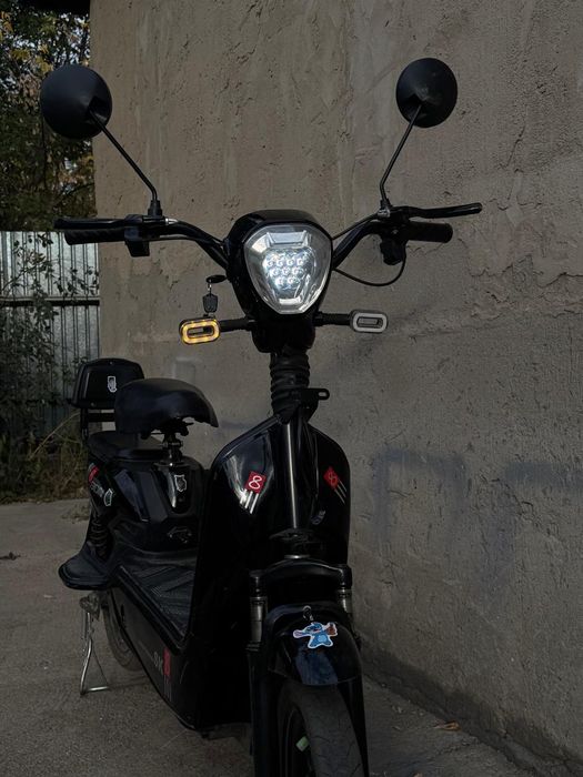 Продаю электровелосипед SK8 250W