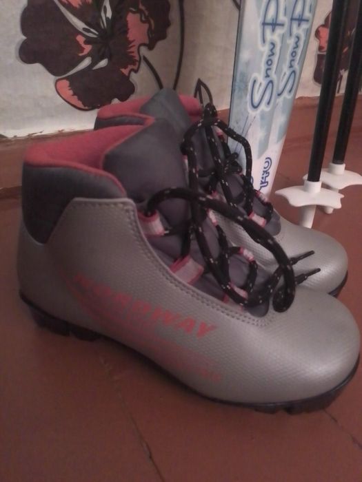 Лыжный комплект+ ботинки для девочки