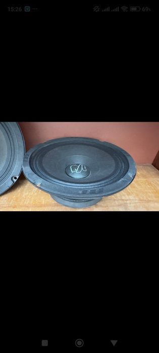 Срочно Продам колонки нужны деньги Maheta 80MW и MM65  Усилитель 550.1