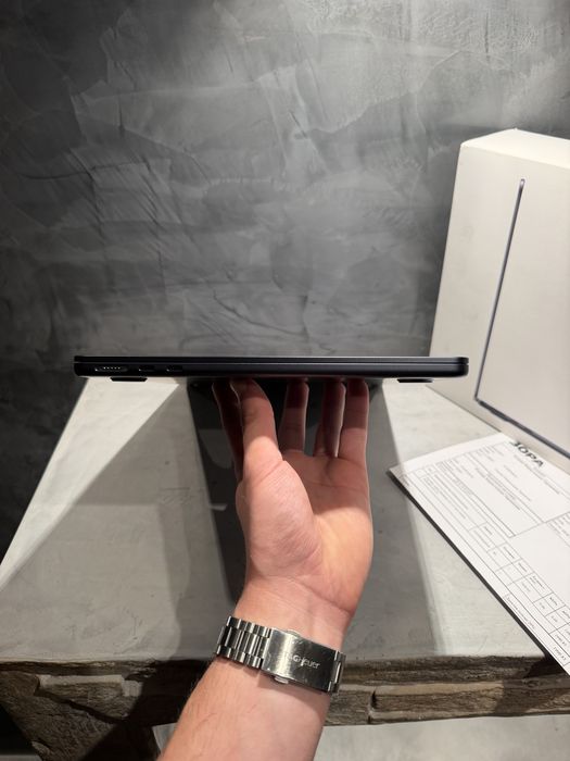 3 cycle! КАТО ЧИСТО НОВ Macbook Air M4 Midnight 13" — миниатюра 5