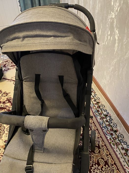 Коляска продам..