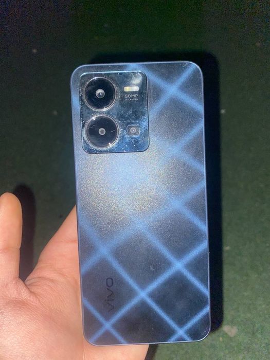 Vivo y 35 kelishamiz