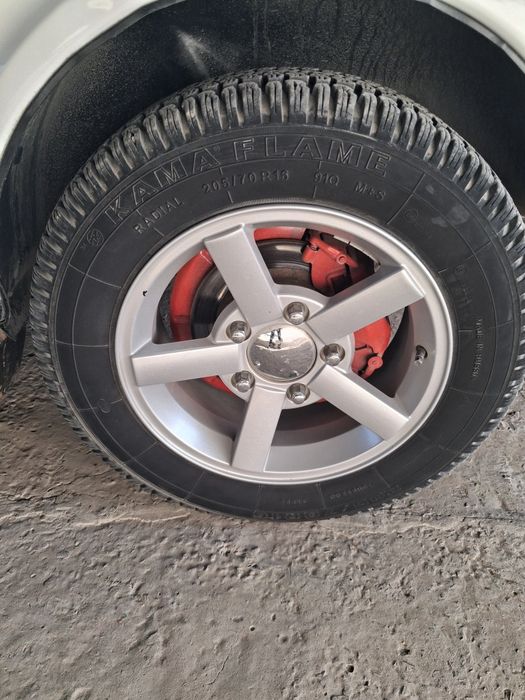 Нива 2121 продам