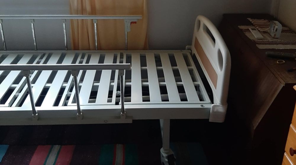 Механично мед.легло "Ерго"с матрак нови