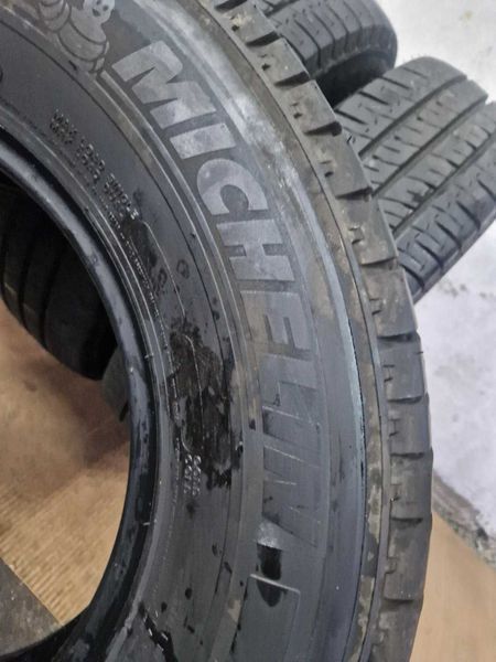 4 Michelin R16C 225/75/ 
летни бусови гуми 
DOT4717
