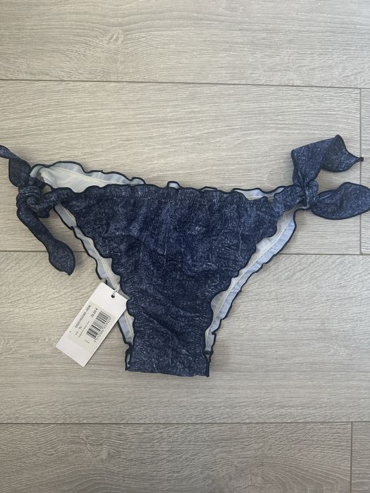 Бански - Oysho, guess