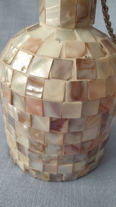 Спиртна лампа апликирана с плочки от естествен седеф