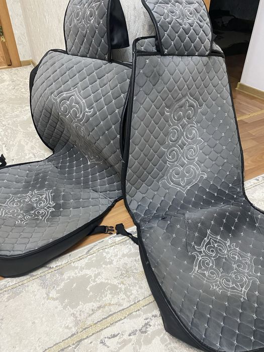 Продам универсальный чехол для машин