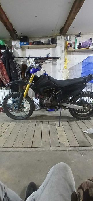 Мотоцыкл 250 кубов