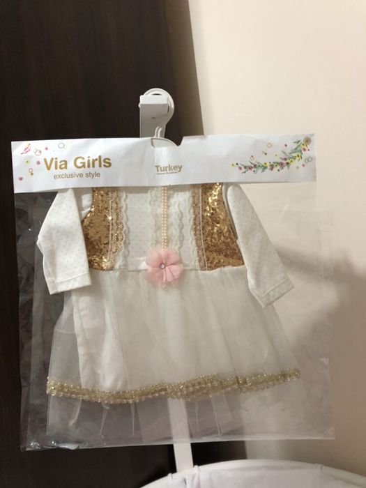 Детское платье новое