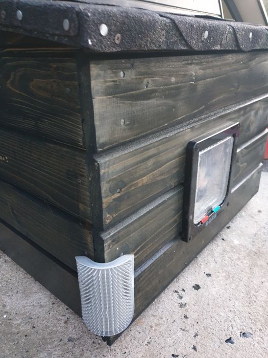 Căsuța pisici/căței