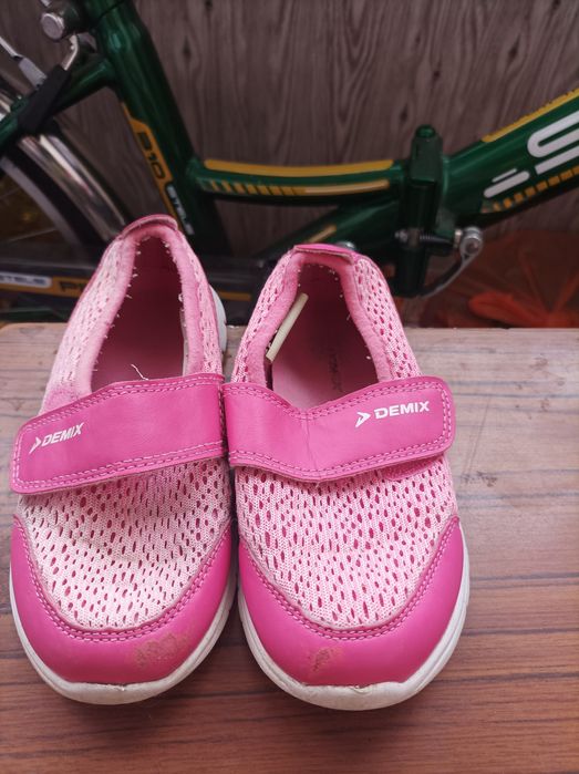 Кроссовки размер 27