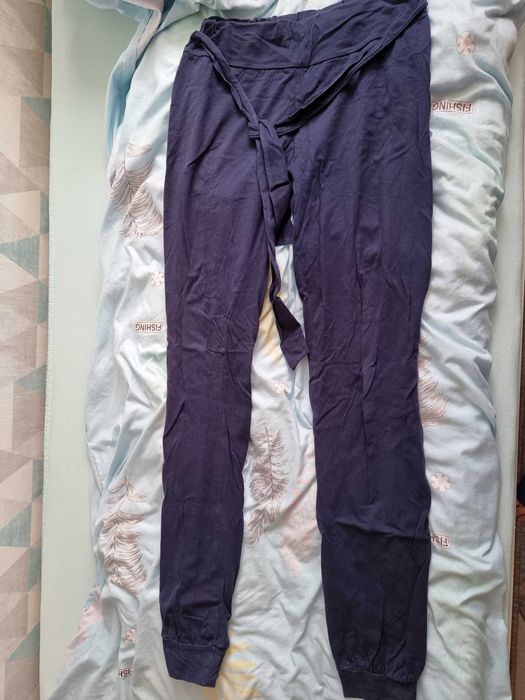 Отдам женские вещи