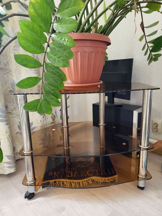 Продам подставку под телевизор