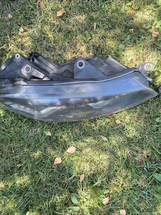 Продавам лед фарове OSRAM голф 6 2009 до 2014 гр Кърджали