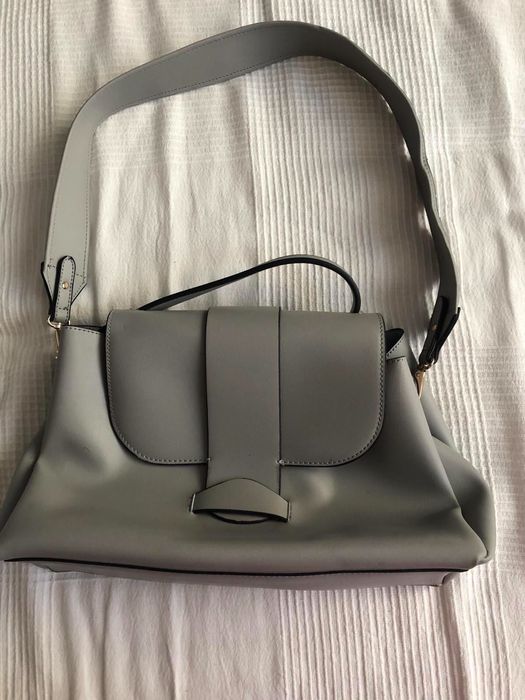 Чанти от изкуствена кожа