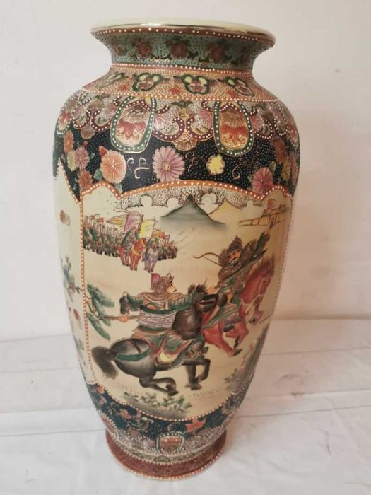 Vaza cu tenta chinezeasca