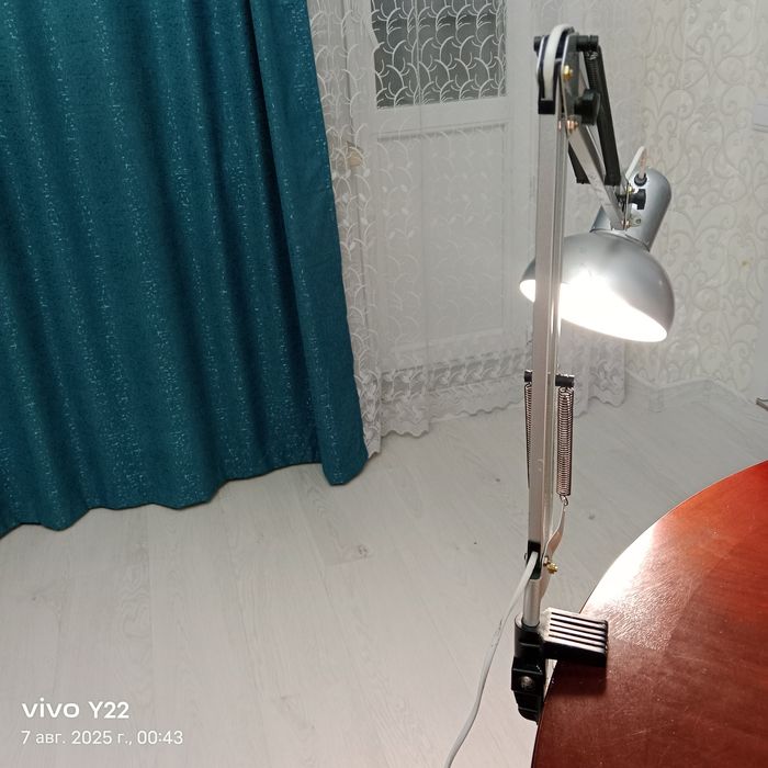 Лампа серебро настольная