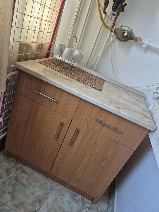 Mobila de bucătărie