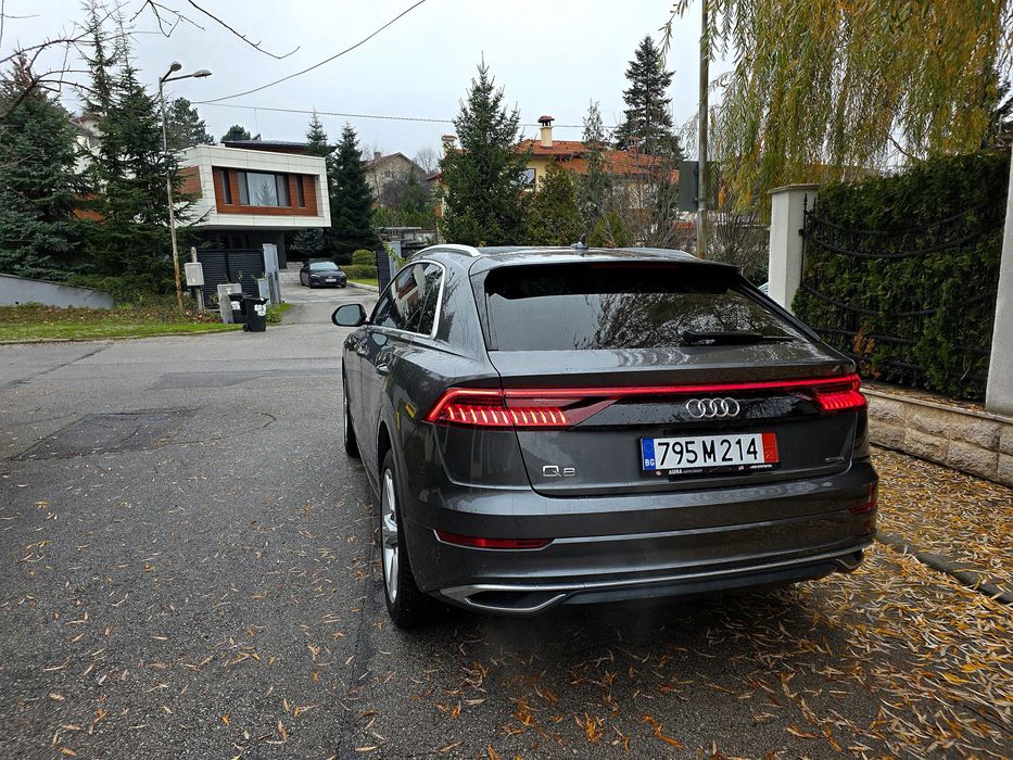 Продавам перфектно Audi Q8 3.0 mild hybrid