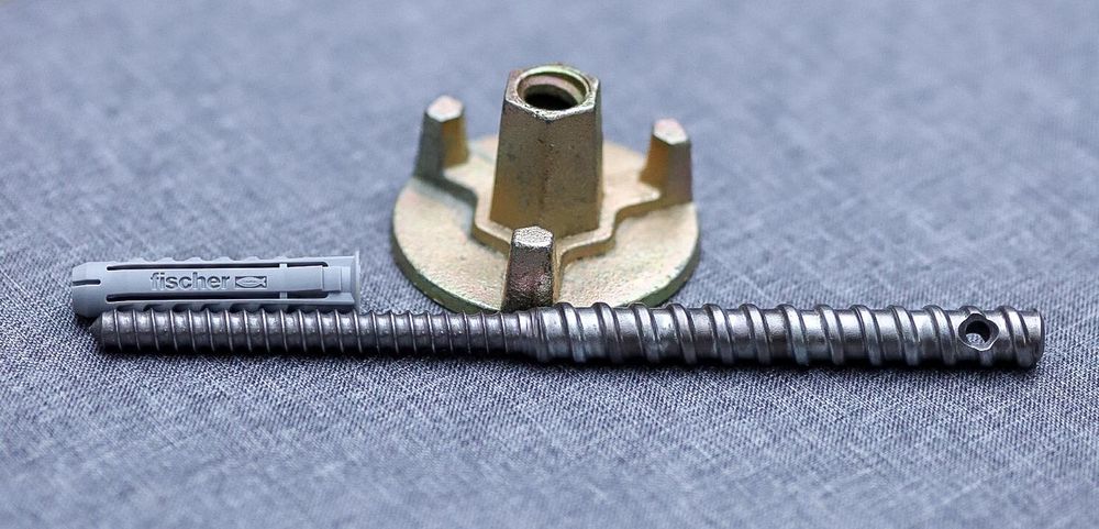 Surub prindere carota masina de carotat