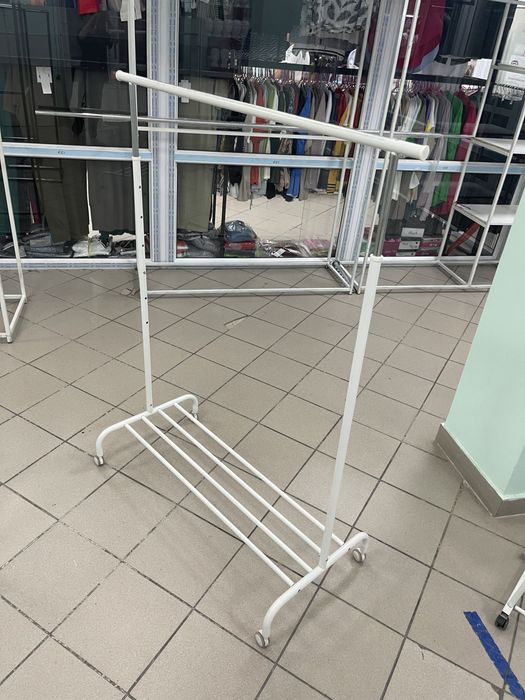 Белая стойка-вешалка для одежды IKEA (Икеа)