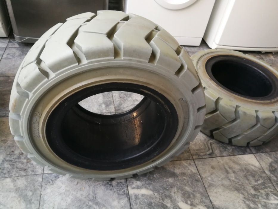 2 гуми за мотокар 23x10-12 Rodaco R2 супереластични бели 450лв. С ДДС