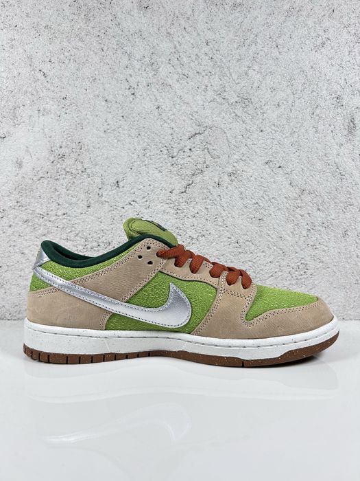 Nike SB Dunk Low Escargot