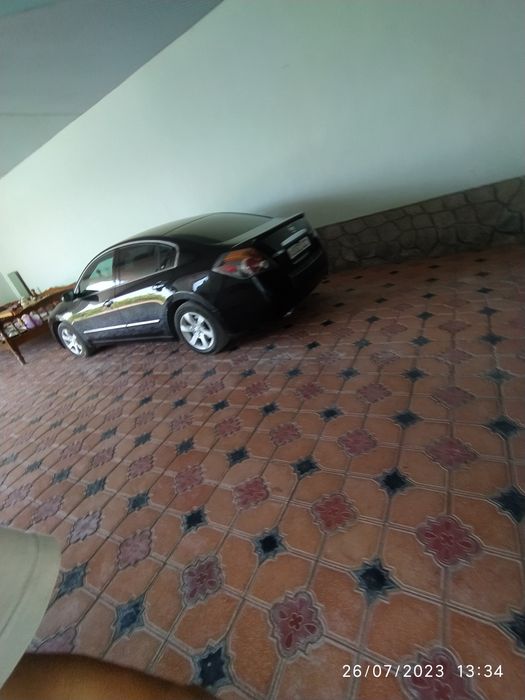 Nissan altima holati ideal