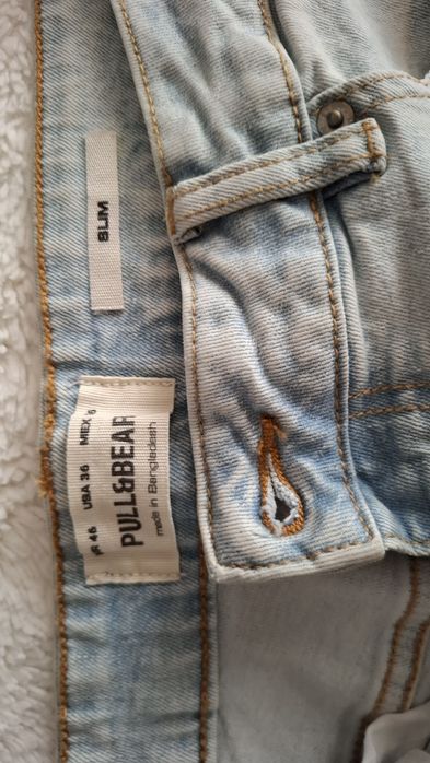 Blugi rupți albaștri barbati Pull&Bear