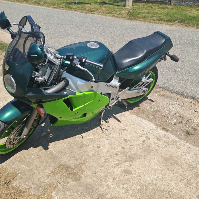 Yamaha FZR 1000 EXUP in Stare Perfecta